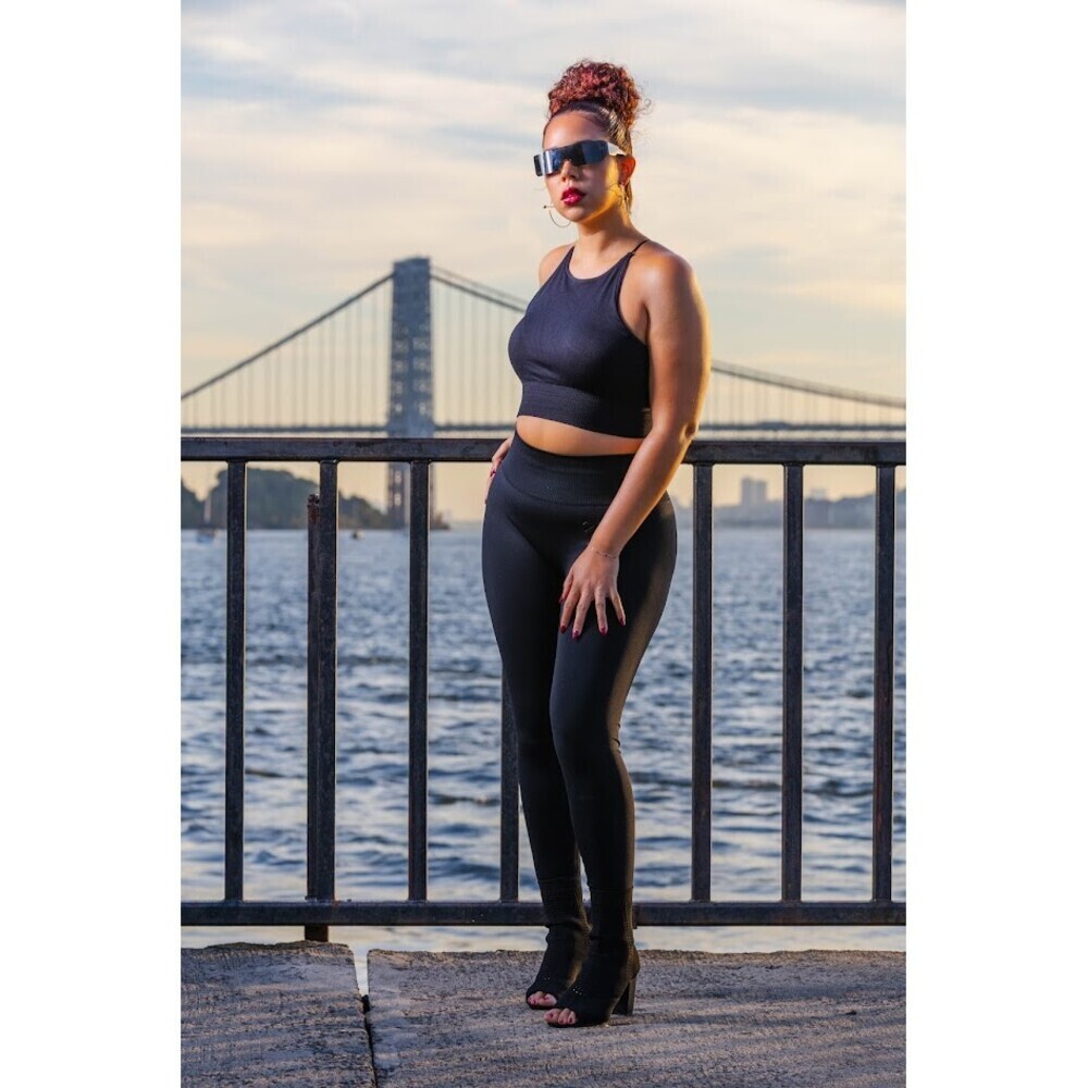 Black Strappy Sports Bra Crop Top Open Back Athleisure Yoga Activewear - Picture 3 of 7
